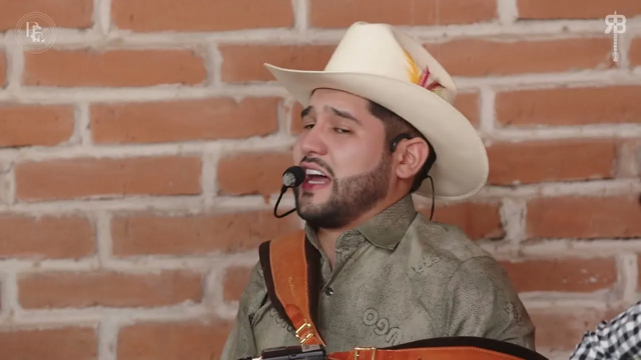 Raúl Beltran  Raúl Beltrán  Mundo De Ciegos (Video Musical) Mp3 Download